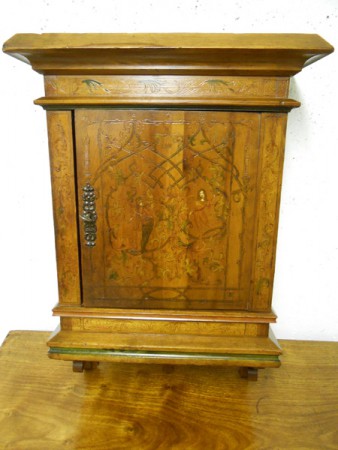 4 000 - Klicenka renesancni styl  1910  44 x 18 cm , V - 63 cm  - 6 000 kc